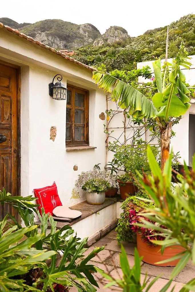 Casa Rural Chamorga - Pension - Guesthouse - Santa Cruz de Tenerife